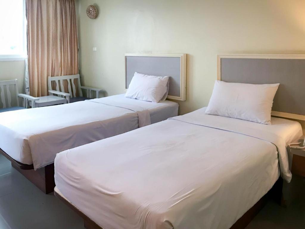 J Two S Pratunam Hotel 2*
