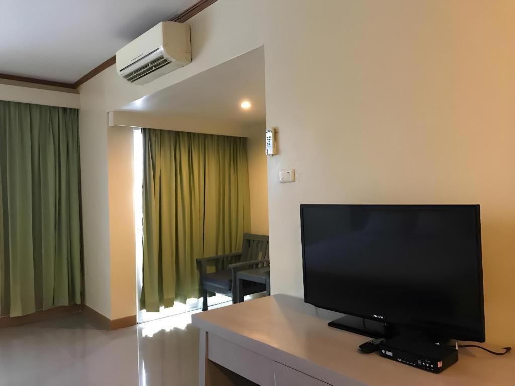 J Two S Pratunam Bangkok