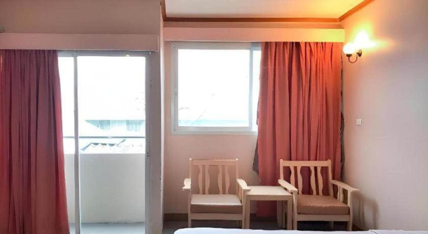 J Two S Pratunam Hotel Bangkok